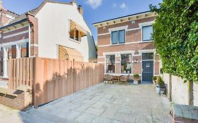 Cute Beach House Zandvoort